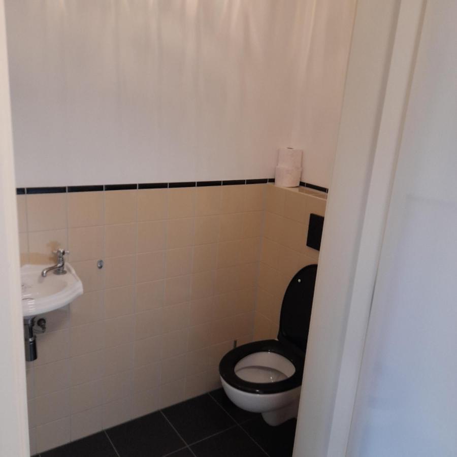 Historic Renovated Apartment With Balcony And Garden View 고우타 외부 사진